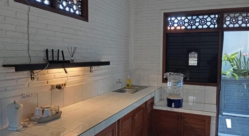 de Dayuh Guest House Inn in Denpasar