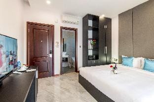 Khong Cam Garden Villa - King room with Balcony Apartment in Hoi An