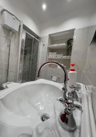 HOME SWEET HOME 
      Bella Napoli Apartment in Naples