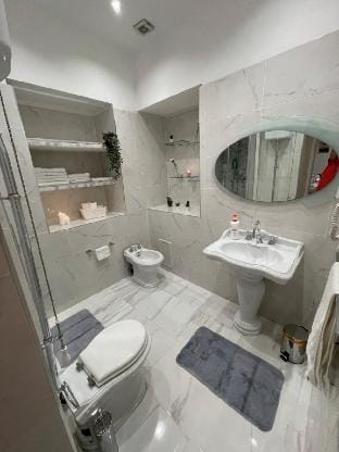 HOME SWEET HOME 
      Bella Napoli Apartment in Naples