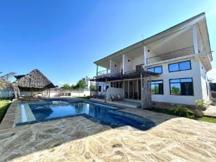 Alcyone Residence - Ocean View Villa Apartment in Unguja North Region