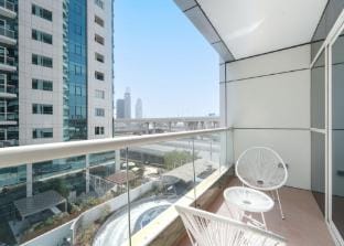 Dubai Marina 2 bed for 4 in a Great Location Apartment in Dubai