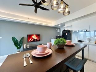 Tulip Residences Studio4Pax NearElmina 12 Apartment in Selangor, Malaysia