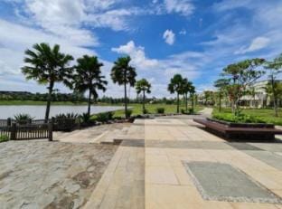 One Bed Room Lake-front Apt Asatti Vanya Park, BSD Apartment in West Java