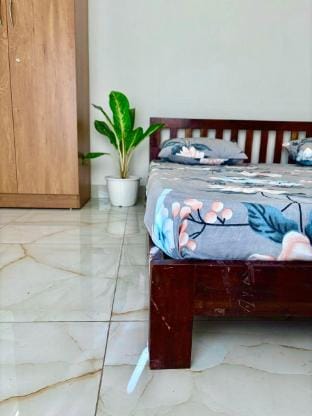 Near Godrej Water Side Sector V| StayEasy-Hazel Apartment in Kolkata