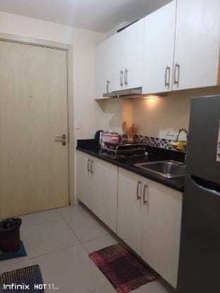Staycation sa Jazz by Amaya 4231 Tower B Apartment in Makati