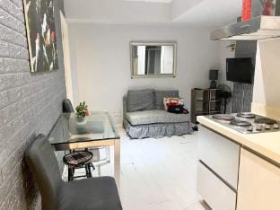 Beachview BigCut Unit Apartment in Paranaque