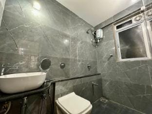 Luxurious 2BHK 604 Apartment in Powai with Balcony Apartment in Thane