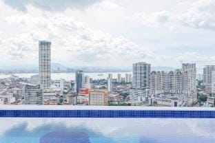 22 Macalisterz by Nexx Field Apartment in George Town