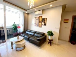 2 bedroom My Khe beach apartment Apartment in Da Nang