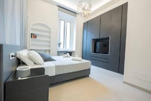Casa Gemma is central, spacious  a stylish new home Apartment in Rome
