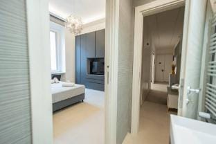 Casa Gemma is central, spacious  a stylish new home Apartment in Rome