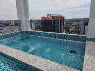 Meldrum Heights Studio|2Pax|Near CIQ JB Apartment in Johor Bahru