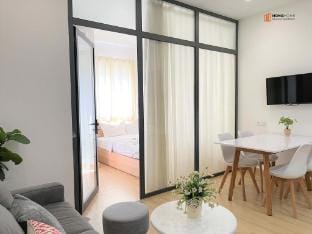 HongHome The Cactus Building Apartment in Ho Chi Minh City