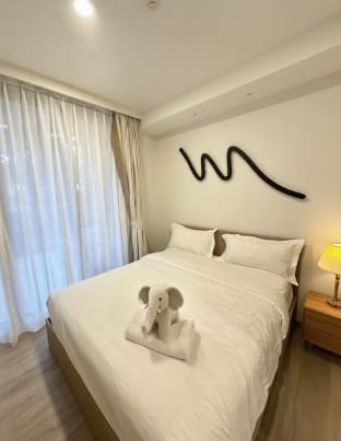 Bangtao Seaview Infinity Pool Laguna Skypark Condo Apartment in Choeng Thale