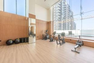 JVC 1 bed Sleeps 2 with Private Balcony Apartment in Dubai