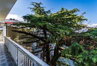 Snowdrop 3BR-SF |Mussoorie Mall Road by Homeyhuts Apartment in Uttarakhand