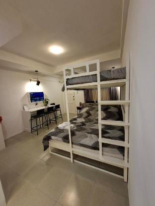 Sunbeam Suite Apartment in Paranaque