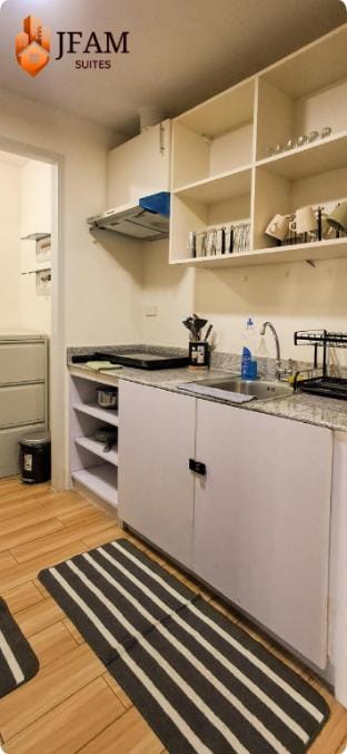 JFam Suites | C1-5L 1BR | Up To 7 Pax Apartment in Santa Rosa
