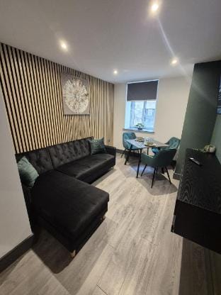 The Cotswold Escape Apartment in Bradford