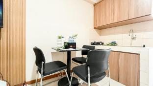 Basic 2BR Apt at Green Palm Residence By Travelio Apartment in Jakarta