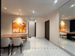 2BR Luxury Centery/Resort Pool&Gym/Near Aeon Mall Apartment in Ho Chi Minh City
