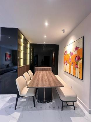 2BR Luxury Centery/Resort Pool&Gym/Near Aeon Mall Apartment in Ho Chi Minh City