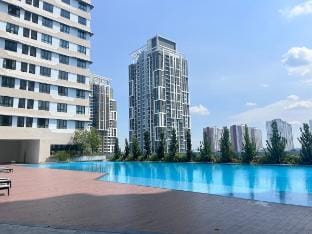 Near MMU UOC | Couple 2pax Studio | Modern Home Apartment in Selangor, Malaysia