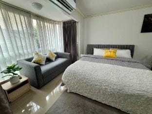Cozy Studio on Nimman 8/ Walk to Cafes & Nightlife Apartment in Chiang Mai