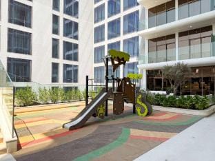 Stylish Studio in Pearl House with rooftop pool Apartment in Dubai