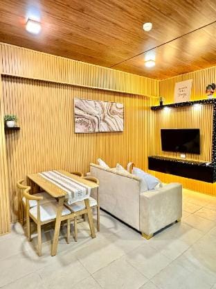 Stylish 2BR Unit @ Verdon Parc, Ecoland Davao City Apartment in Davao City