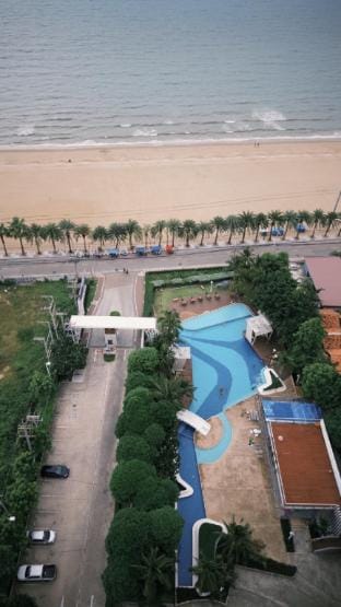 Sunset Balcony - 3BR Panoramic Sea View Suite Apartment in Pattaya City