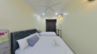 4-10pax Bayu Beach SEASIDE WATERSPORT POOL BBQ Apartment in Port Dickson
