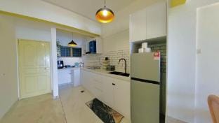 13pax Bayu Beach Penthouse WATERSPORT POOL BBQ Apartment in Port Dickson