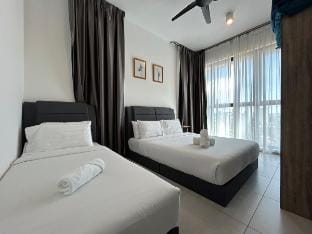 SeaView ( Family Suite ) @ Urban Suites Apartment in George Town