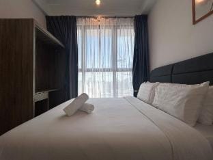 SeaView ( Family Suite ) @ Urban Suites Apartment in George Town