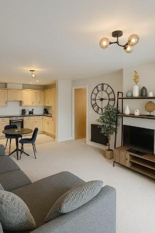 Contractor Stay Hatfield | Free Parking | Sleeps 3 Apartment in Hatfield