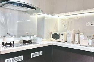 Dooga Ins-Retro Opera Deco | Seaview Bathtub Apartment in Johor Bahru