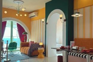 Dooga Ins-Retro Opera Deco | Seaview Bathtub Apartment in Johor Bahru