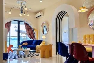 Dooga Ins-Retro Dreamland | Seaview Bathtub Apartment in Johor Bahru