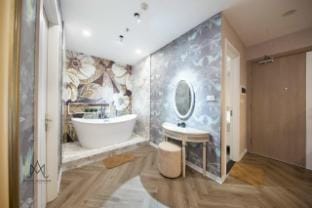 Vinhomes Smart City, 1PN+1 (Toà I4, Ms: 010) Apartment in Laos