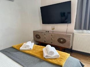 Modern Studio in Stoke Newington Vacation rental in London Borough of Hackney