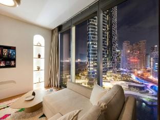 Amazing  Beach and Marina View. Boho Chic Vibe Vacation rental in Dubai