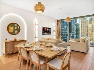 Amazing  Beach and Marina View. Boho Chic Vibe Vacation rental in Dubai