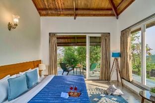 SaffronStays Blissfort 5BHK Pool with Scenic Views Vacation rental in Maharashtra