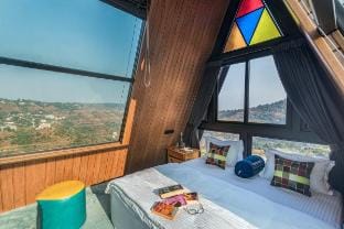 SaffronStays A Vantage -5BHK Stunning Valley Views Vacation rental in Maharashtra