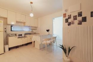 subway walks 4 minutes, Sungsoo, Lotte World Vacation rental in Seoul
