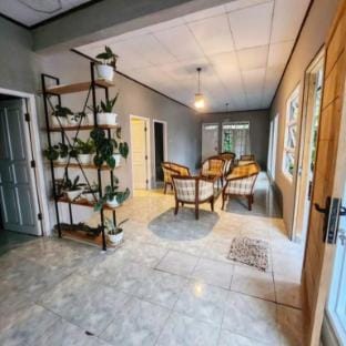 Rumah Bu Tari Vacation rental in West Java
