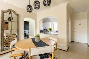 Balcony in Trees|1km to  Mandela Sq Vacation rental in Sandton