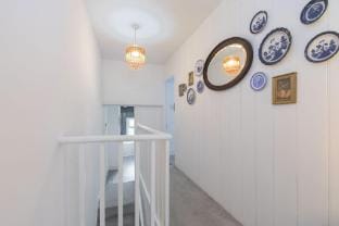 Central 3 Bedroom Home for 7 Guests Vacation rental in Cheltenham
